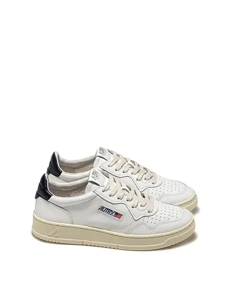 Autry Medalist Low Leather Trainers White / Space