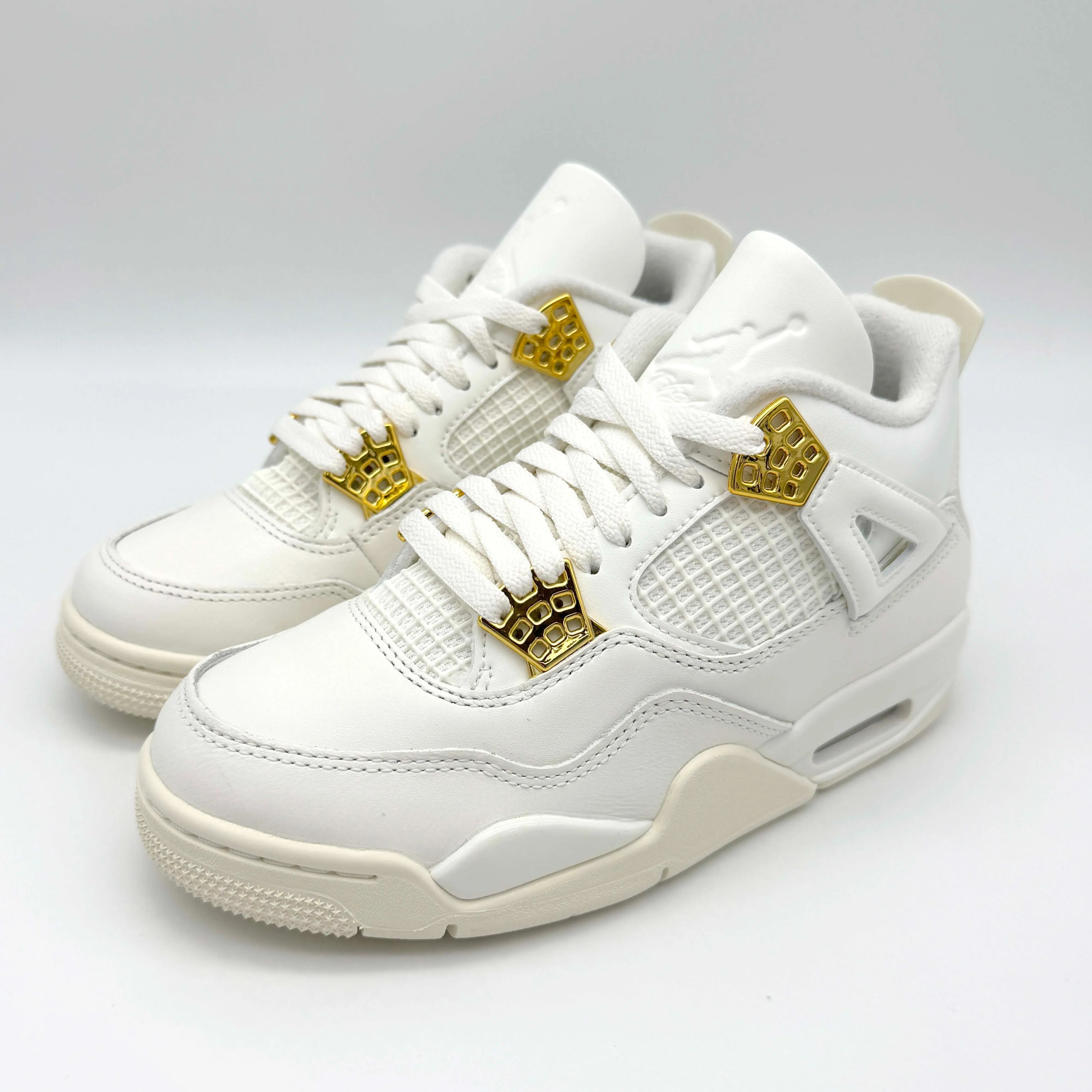 Jordan 4 Retro Metallic Gold