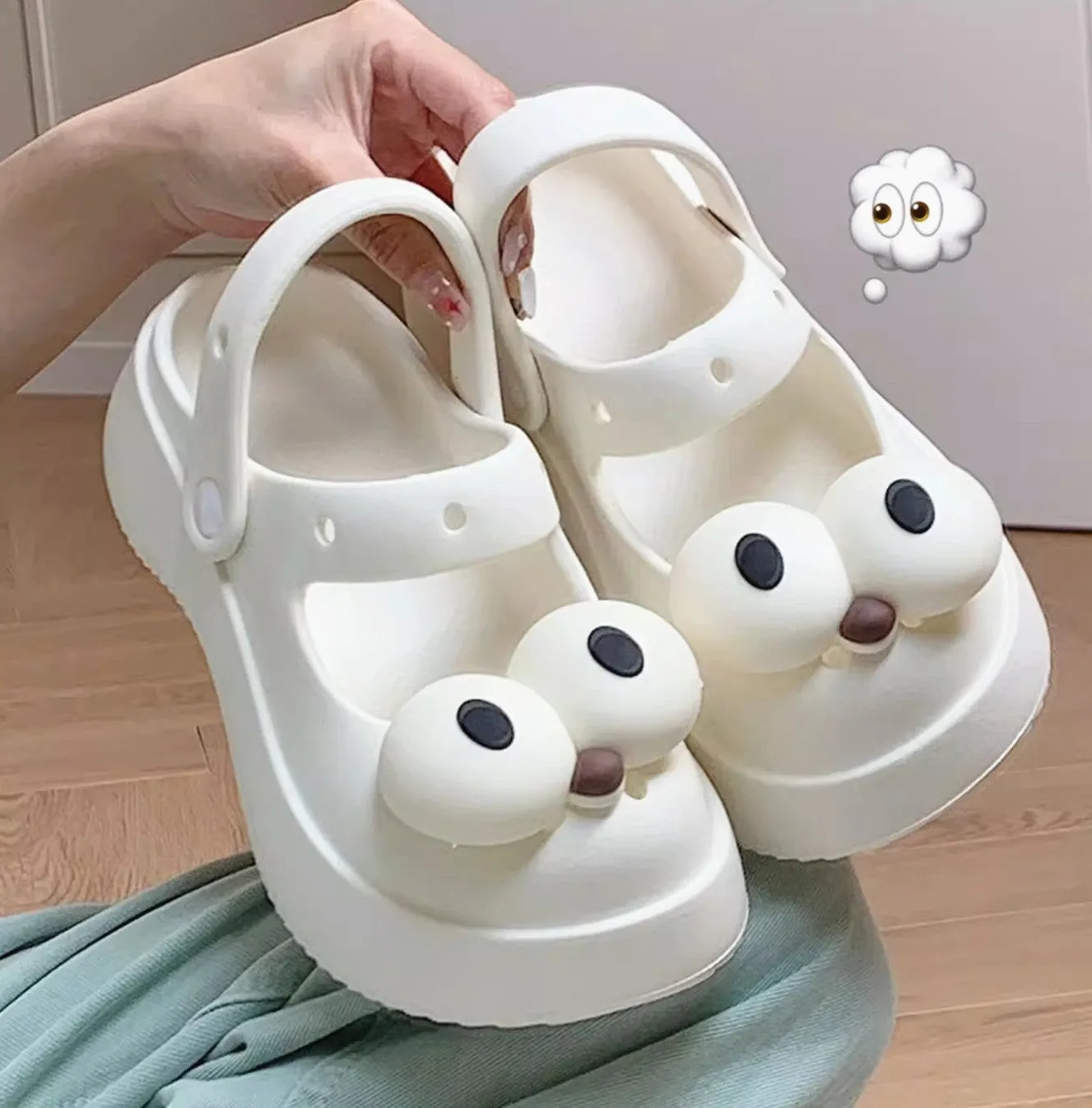 Kawaii Big Eyes Slippers PN6102