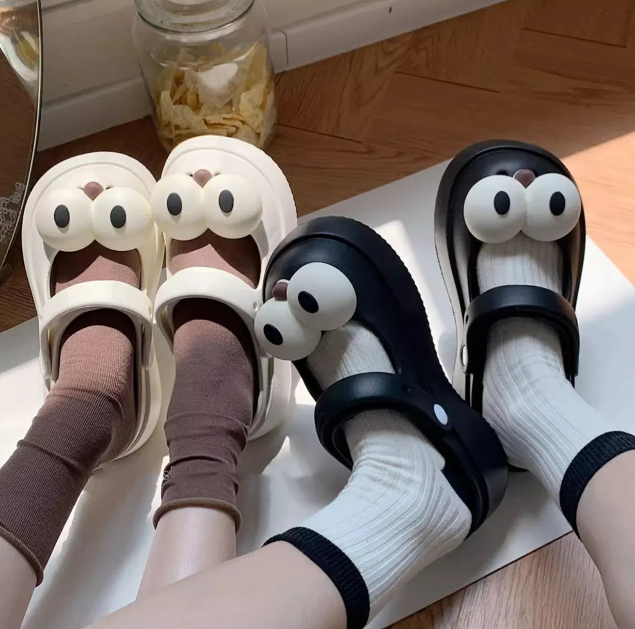 Kawaii Big Eyes Slippers PN6102