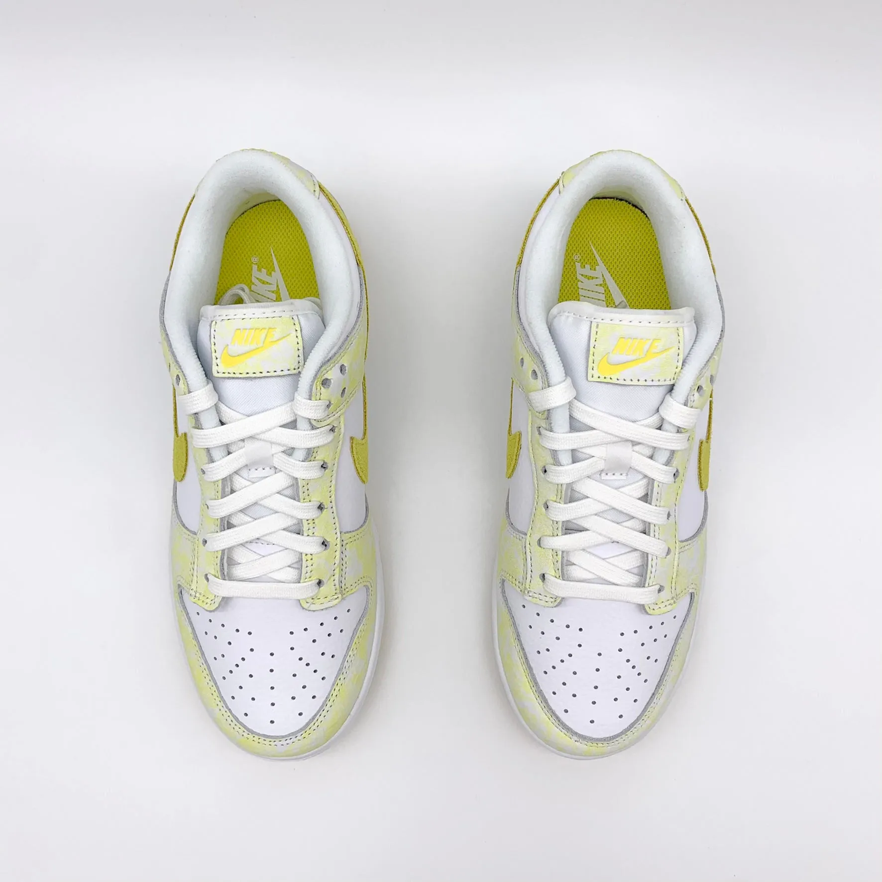 Nike Dunk Low Yellow Strike