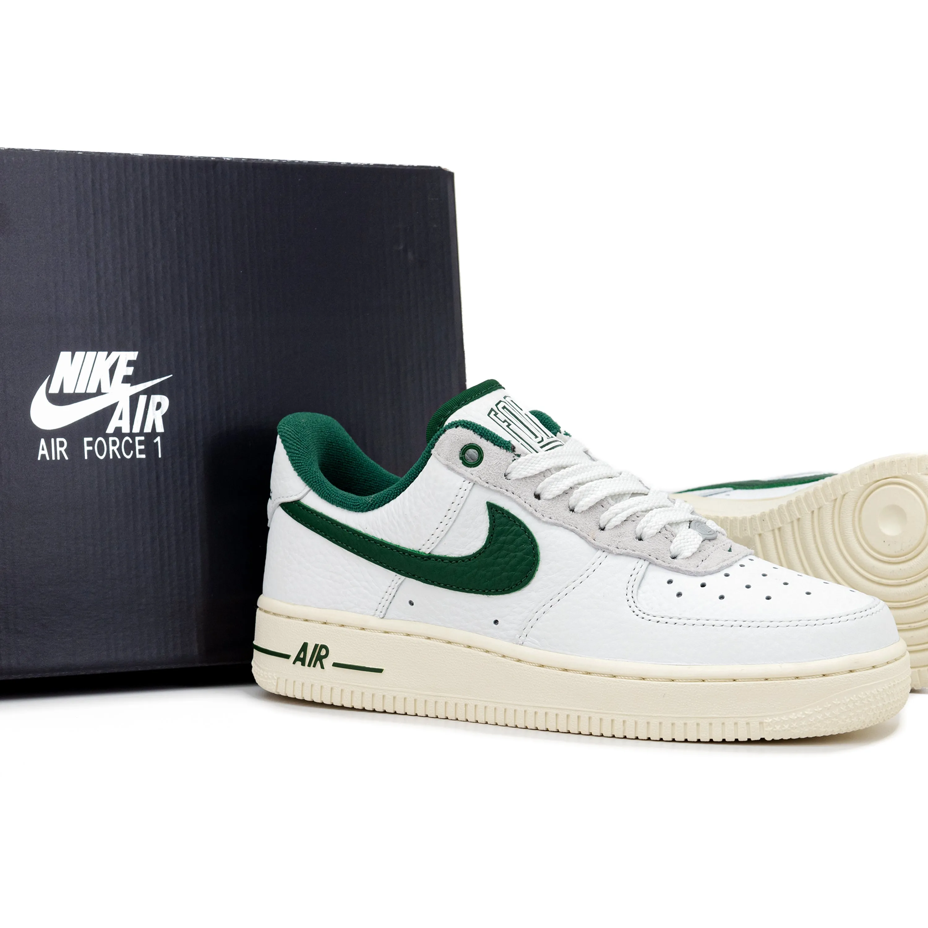 Nike Women's Air Force 1 '07 LX Summit White/Gorge Green DR0148-102