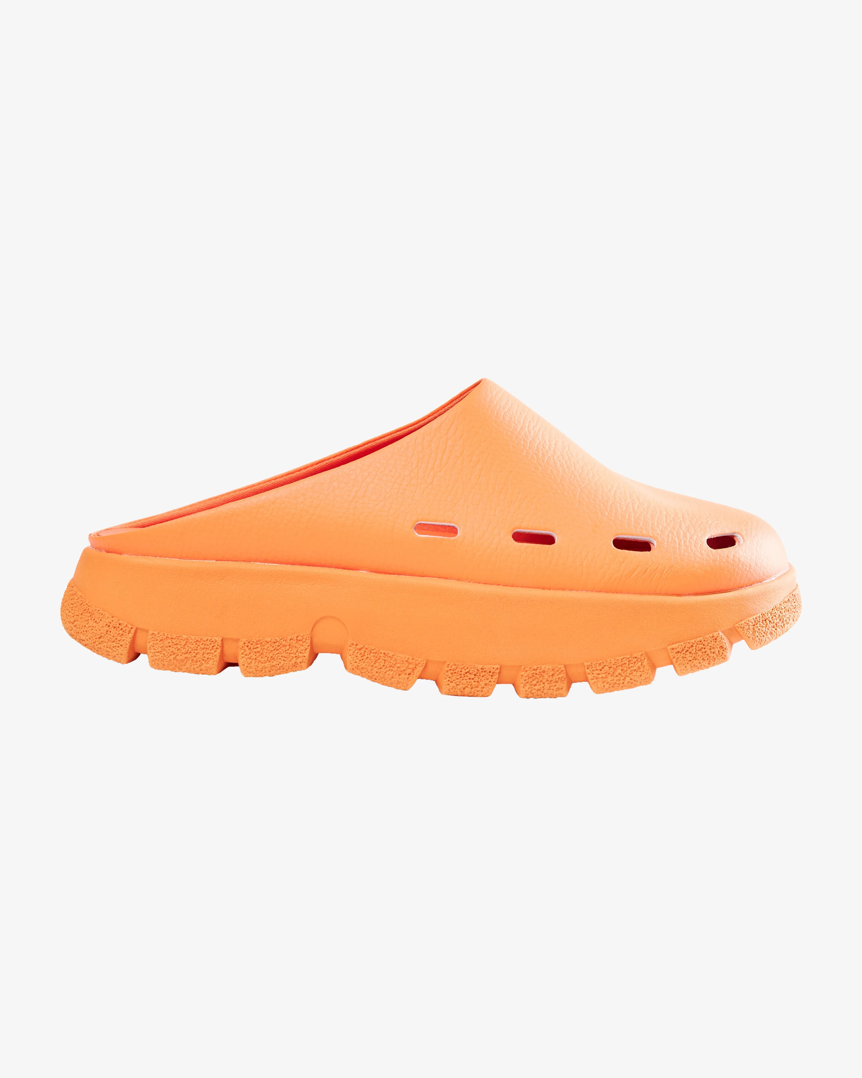 Trek Closed Sandal - Orange